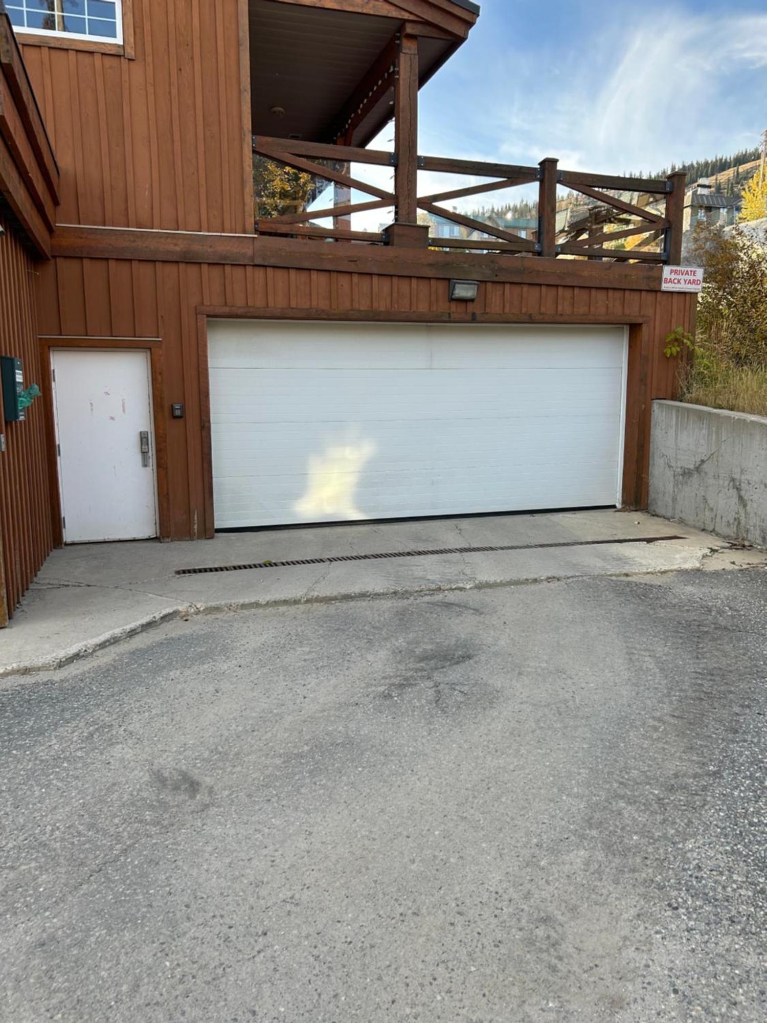 3 Bedroom 3 Bath Ski In Ski Out With Private Hot Tub Big White Εξωτερικό φωτογραφία