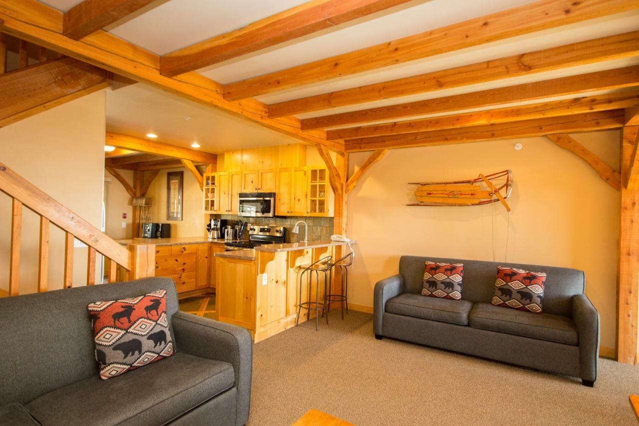 3 Bedroom 3 Bath Ski In Ski Out With Private Hot Tub Big White Εξωτερικό φωτογραφία