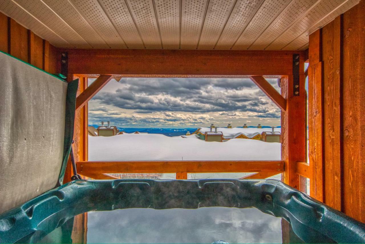 3 Bedroom 3 Bath Ski In Ski Out With Private Hot Tub Big White Εξωτερικό φωτογραφία