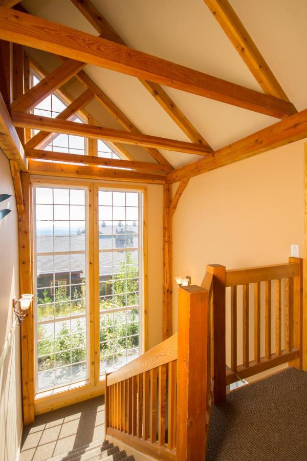 3 Bedroom 3 Bath Ski In Ski Out With Private Hot Tub Big White Εξωτερικό φωτογραφία